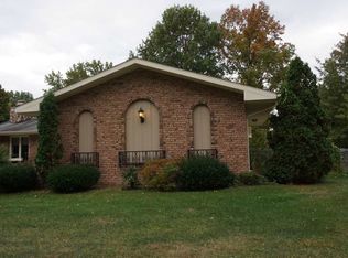 22908 Chestnut Ln, Goshen, IN 46528