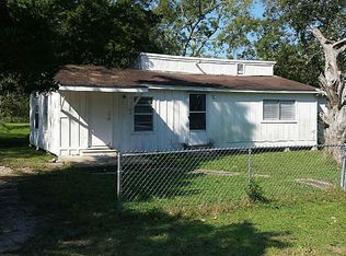 503 N 5th St, Alvin, TX 77511