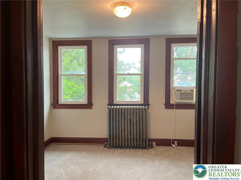 543 W Emaus Ave — Photo 34