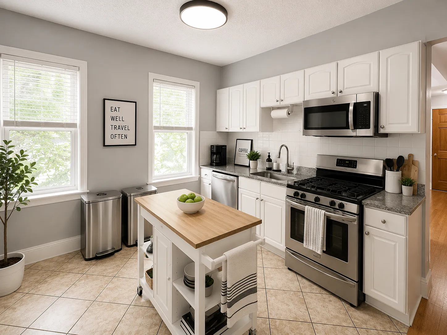 3 bed, 1446 sqft, $4,350 — Photo 3