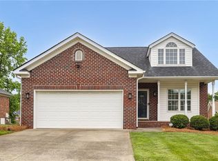 1329 Whitworth Ct, Kernersville, NC 27284