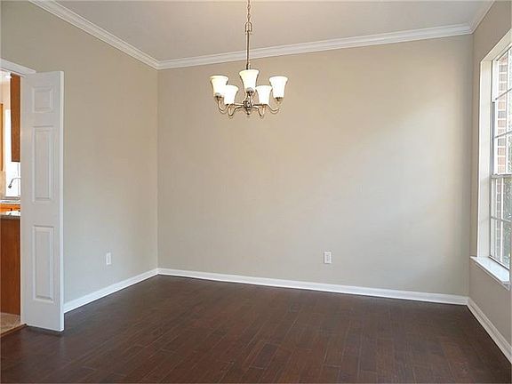 4th image of 13111 Dogwood Glen Ct