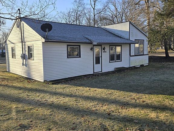 2nd image of 2505 Forrest Dr