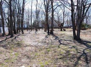 1 Von Hagen Ave, Saint James, NY 11780