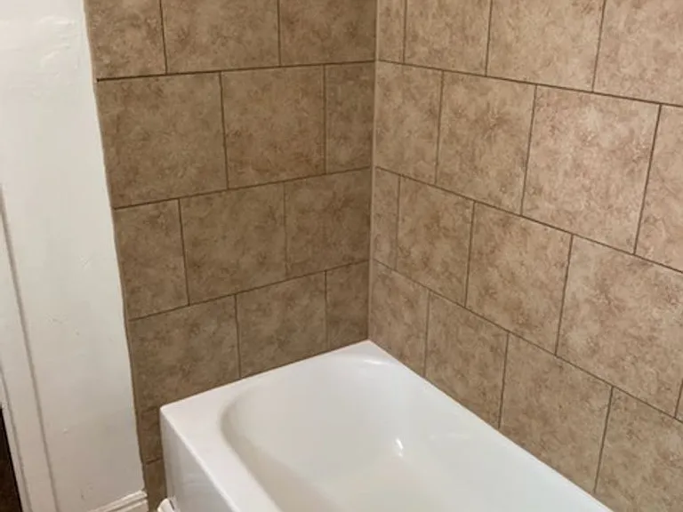 352 E Hampton Ave — Photo 9