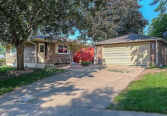 4th image of 3001 Vine St