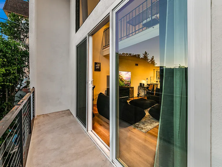 Oak Point Dr — Photo 16