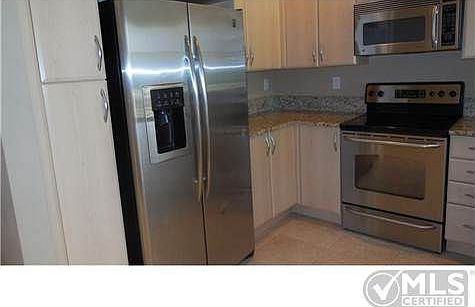3rd image of 801 S Olive Ave Unit 213