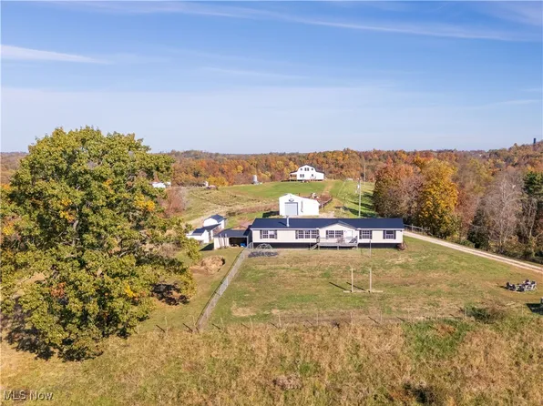 540 Wine Rd, Elizabeth, WV 26143