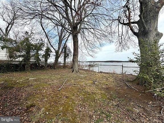 4th image of 4327 Shore Rd