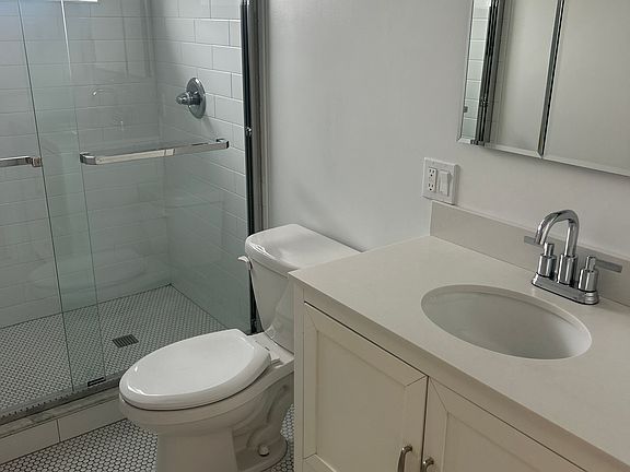 5th image of 99 Seeley St #4A
