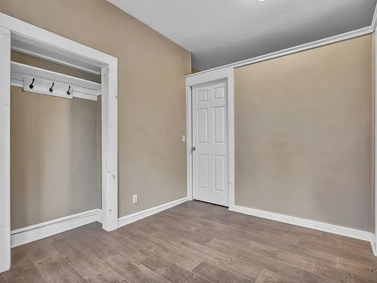 105 Sherman Street — Photo 12