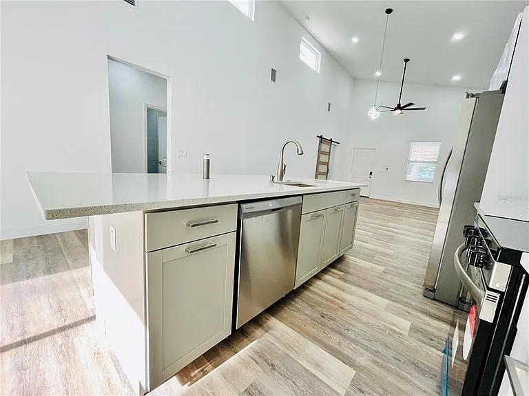 7622 Cypress Dr — Photo 6