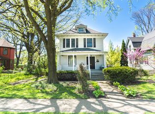 404 Courtland Ave, Park Ridge, IL 60068