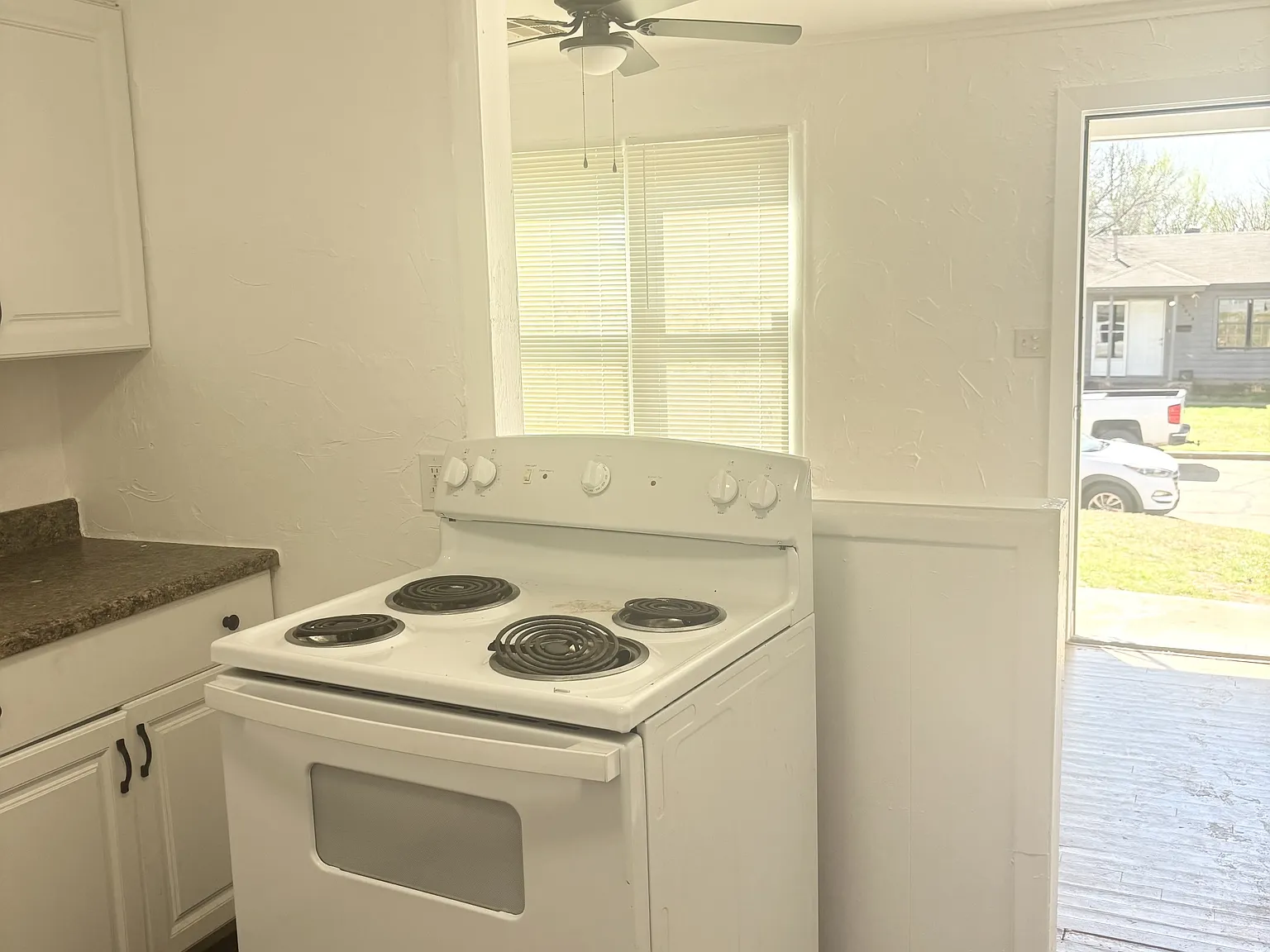 3049 Northeast 15th Street - 1 — Photo 4