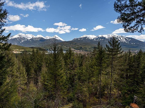 3rd image of 8365 Mountain View Dr