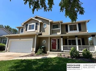 14936 G St, Omaha, NE 68137