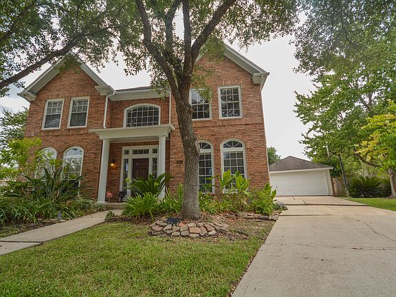 2nd image of 1911 Triple Mast Cir