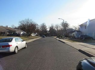 317 Andover Rd, Fairless Hills, PA 19030