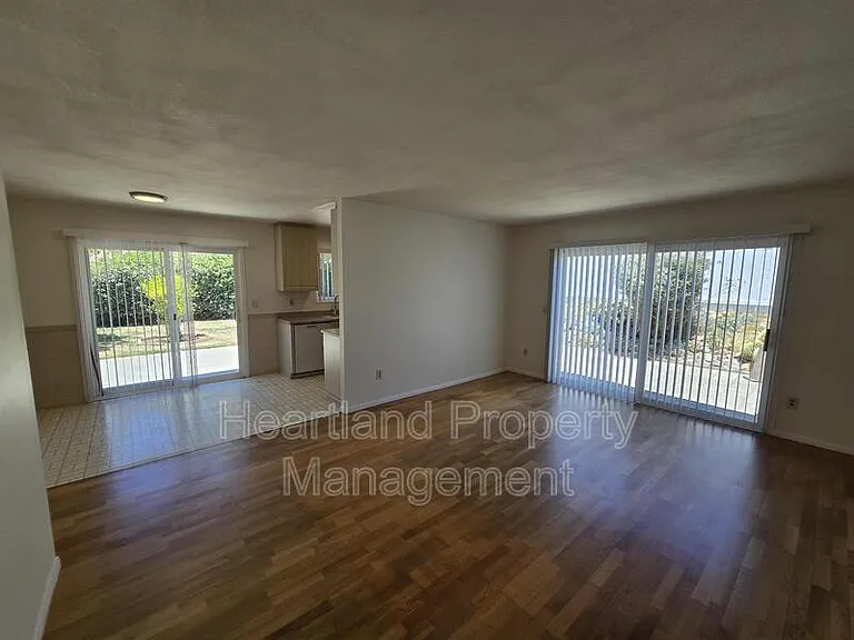 471 Tesota Ct — Photo 3