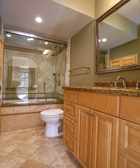 17097 Palisades Cir — Photo 15