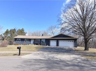 4012 Forest Heights Dr, Eau Claire, WI 54701