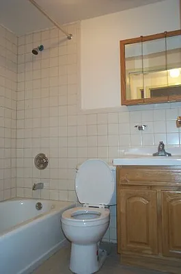 Rented by Tower Brokerage | media 34