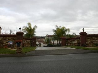 18580 Oak Park Dr, Riverside, CA 92504