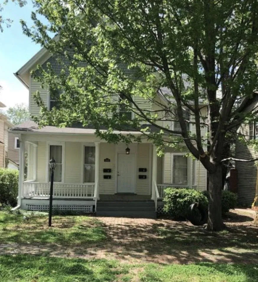 1031 SW Taylor St — Photo 1