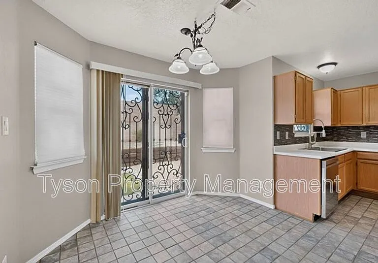 1409 Stoneway Dr NW — Photo 7