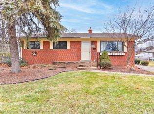 31444 Alvin St, Garden City, MI 48135