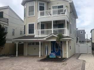 103 E 4th St, Ship Bottom, NJ 08008
