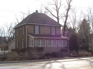 978 W Main St, Genoa, IL 60135