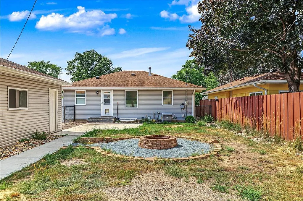 4 bed, 1850 sqft, $2,900 — Photo 4