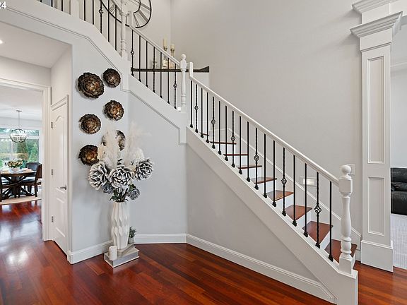 5th image of 2913 SW 7th Ave