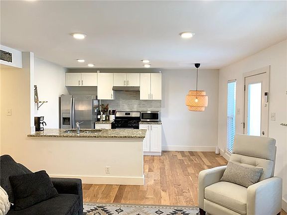 2nd image of 5820 Berkman Dr APT 205