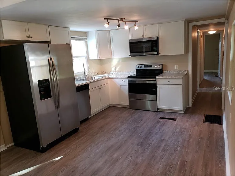 5134 Strickland Trl — Photo 3