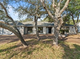 711 Waterwood St, Rockport, TX 78382