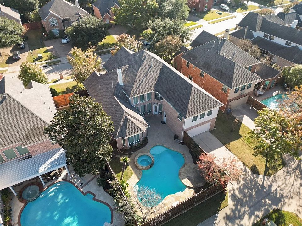 1st image of 235 Sleepy Hollow Ln