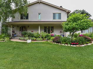 9578 N Sequoia Dr, Bayside, WI 53217
