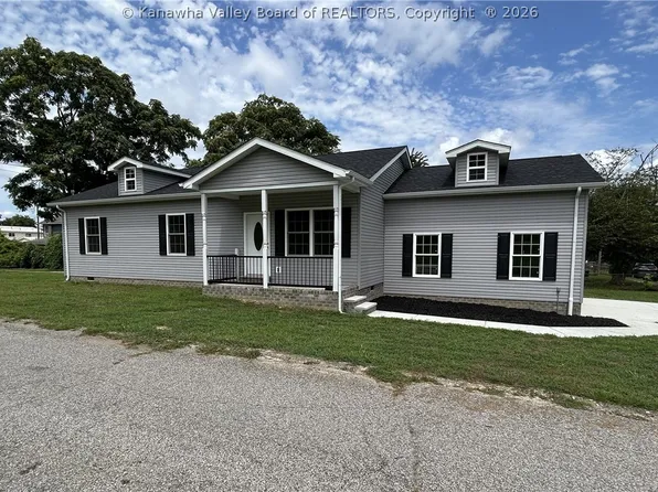 747 Drew St, Saint Albans, WV 25177