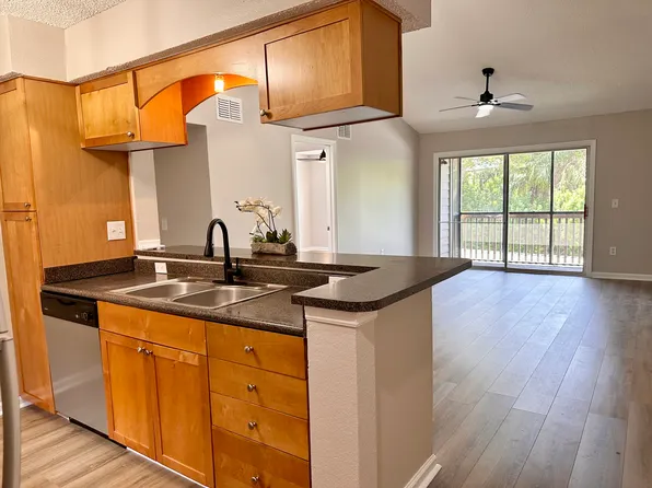 2500 Winding Creek Blvd, Clearwater, FL