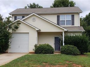 8226 Pozzi Rd, Charlotte, NC 28216