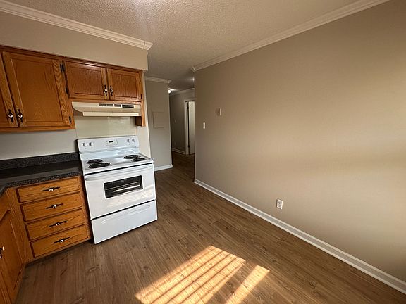 4th image of 2145 Westmead Dr SW #C