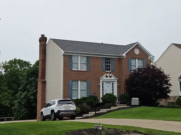 8022 Woodcreek Dr, Bridgeville, PA 15017