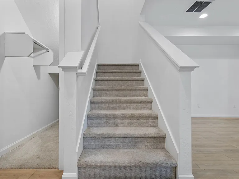 1714 N 1310 E — Photo 8