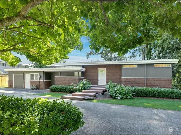 10827 Circle Drive, Bothell, WA 98011