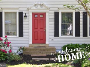 14713 Kamputa Dr, Centreville, VA 20120