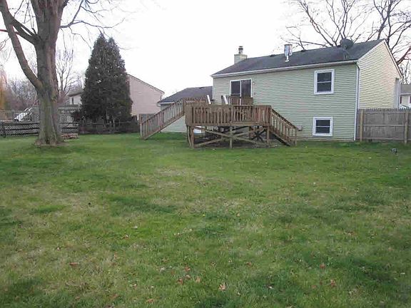 4th image of 7532 Crosscreek Dr