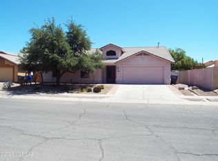 8009 S Castle Bay St, Tucson, AZ 85747